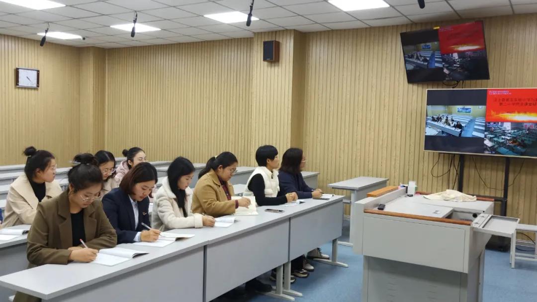奧威亞助力魯疆千里共建，云端課堂促進文化潤疆.jpg